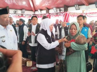 Sapa Bansos di Sampang, Pemprov Jatim Salurkan Delapan Program Strategis