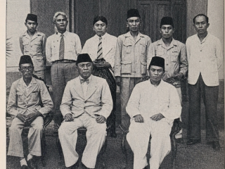 P.J.M. Wali Negara bersama Komite Penentuan Kedudukan Madura