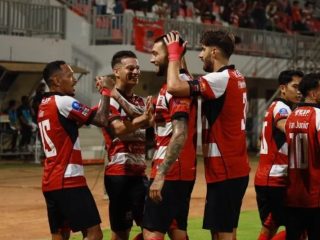 Dua Gol Kemenangan dan Asa Baru Laskar Sape Kerrab